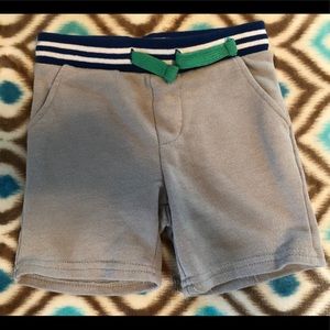 3T Gray shorts, adjust.waist, pockets. Worn once.